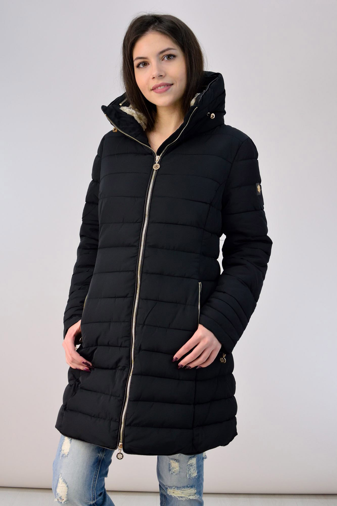 Makry Kapitone Mpoyfan Mayro Gynaikeia Mpoyfan Potre