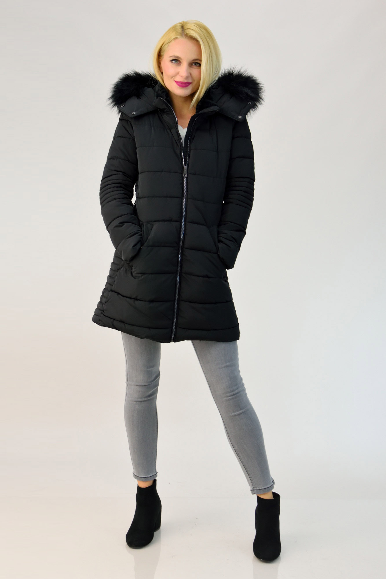 Gynaikeio Mpoyfan Kapitone Me Koykoyla Gynaikeia Royxa Nees