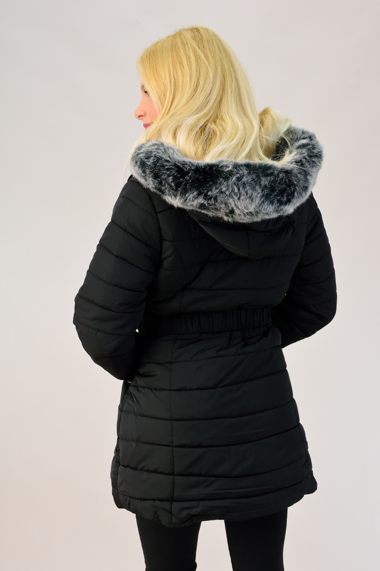 Mpoyfan Kapitone Me Zwnh Kai Koykoyla Potre