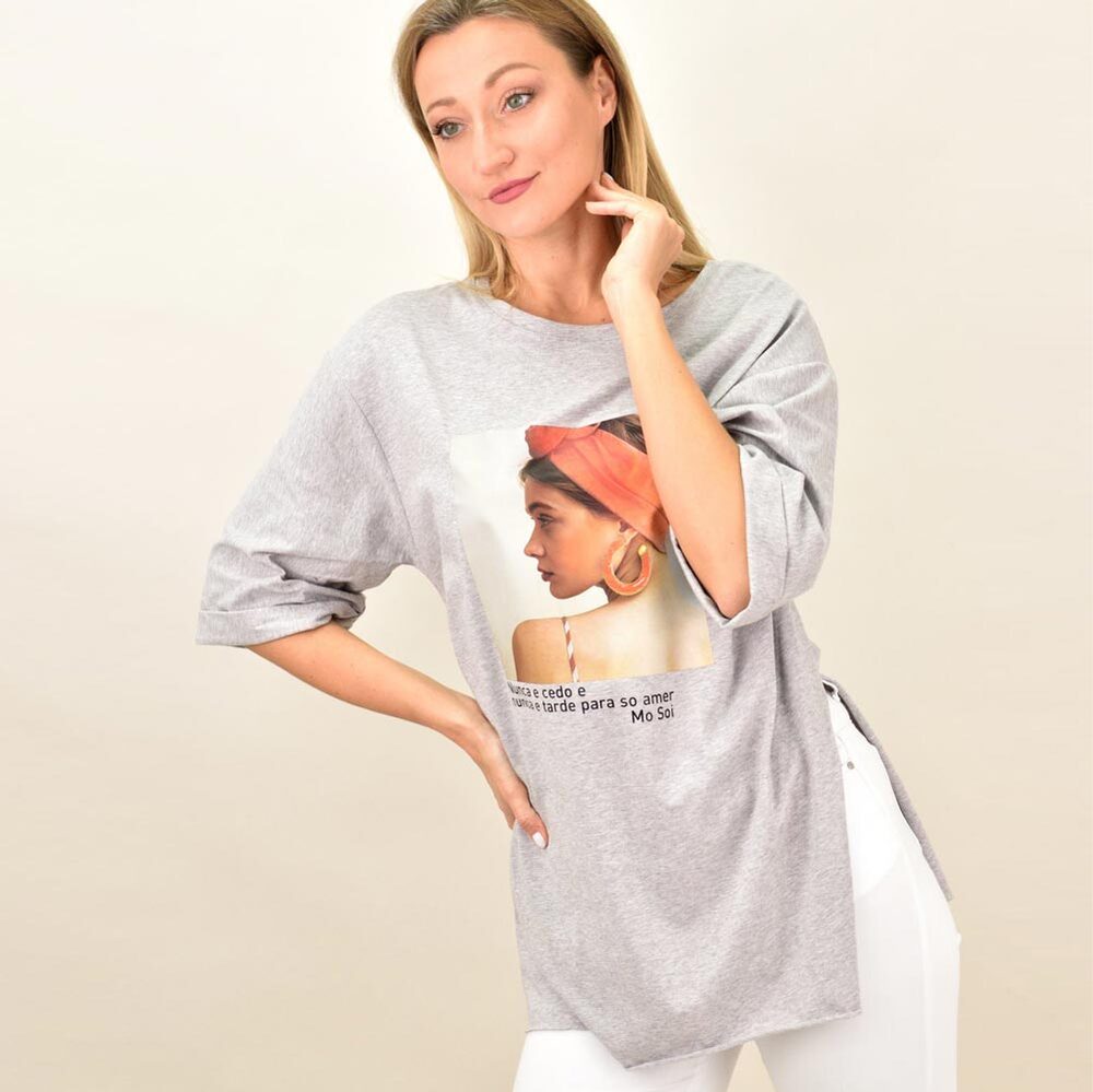 Γυναικεία μπλούζα με όμορφο τύπωμα oversized