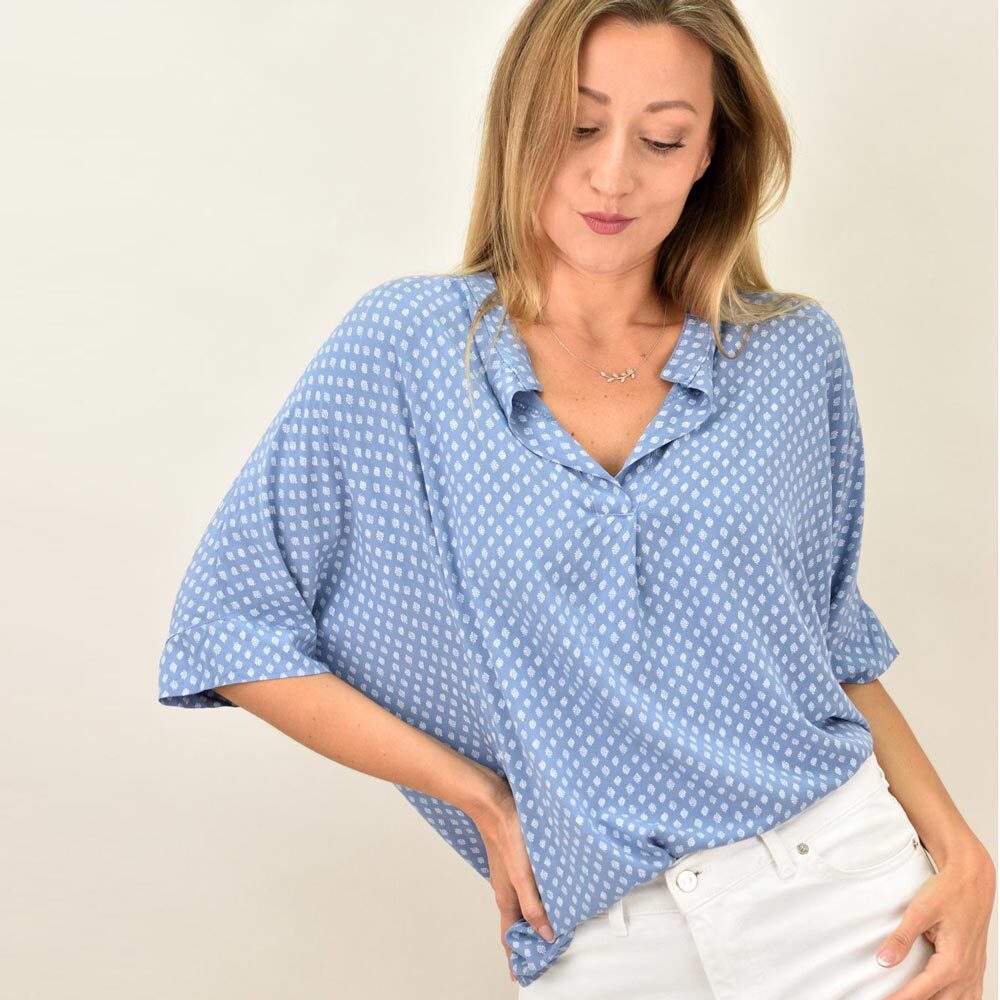 Γυναικεία μπλούζα με όμορφο μοτίβο